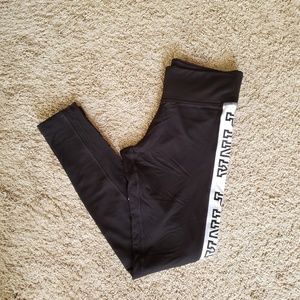 NWOT VS PINK Ultimate Leggings